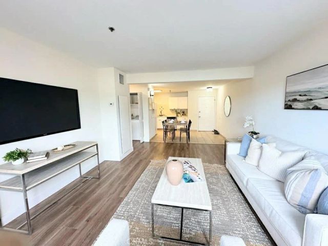 24410 Crenshaw 113, Torrance, CA 90505