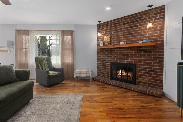 717 NE Mulberry Street, Lee's Summit, MO 64086