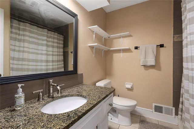 717 NE Mulberry Street, Lee's Summit, MO 64086