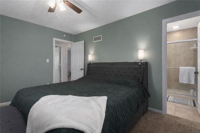 717 NE Mulberry Street, Lee's Summit, MO 64086