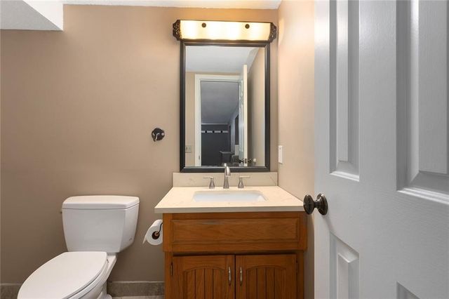 717 NE Mulberry Street, Lee's Summit, MO 64086