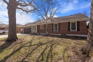 717 NE Mulberry Street, Lee's Summit, MO 64086