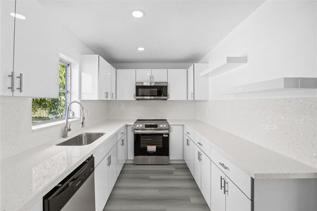 1380 W 31st Street, Riviera Beach, FL 33404