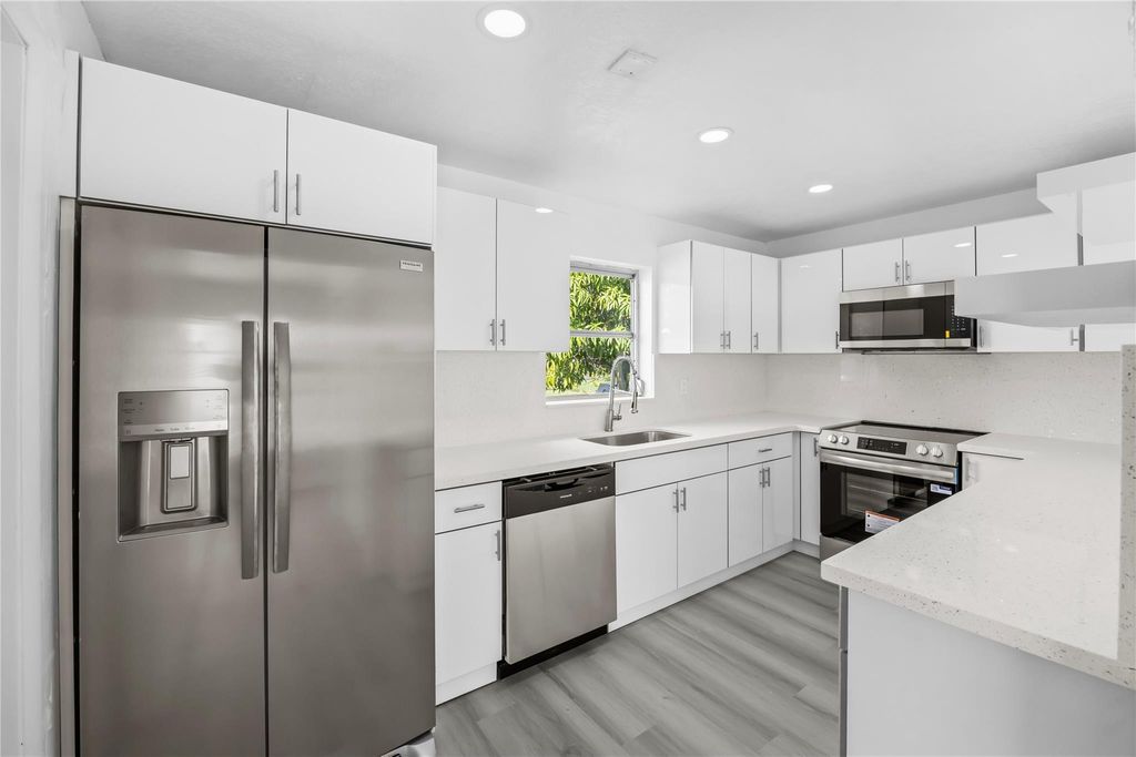 1380 W 31st Street, Riviera Beach, FL 33404