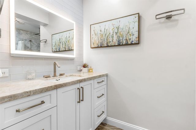 4421 NE 31st Avenue, Lighthouse Point, FL 33064