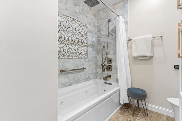 4421 NE 31st Avenue, Lighthouse Point, FL 33064