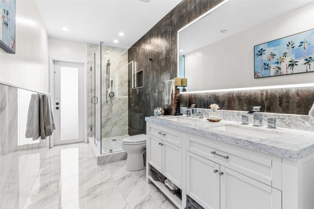 4421 NE 31st Avenue, Lighthouse Point, FL 33064