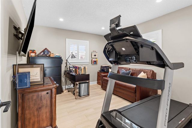 4421 NE 31st Avenue, Lighthouse Point, FL 33064