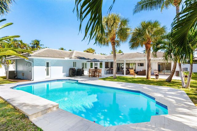 4421 NE 31st Avenue, Lighthouse Point, FL 33064