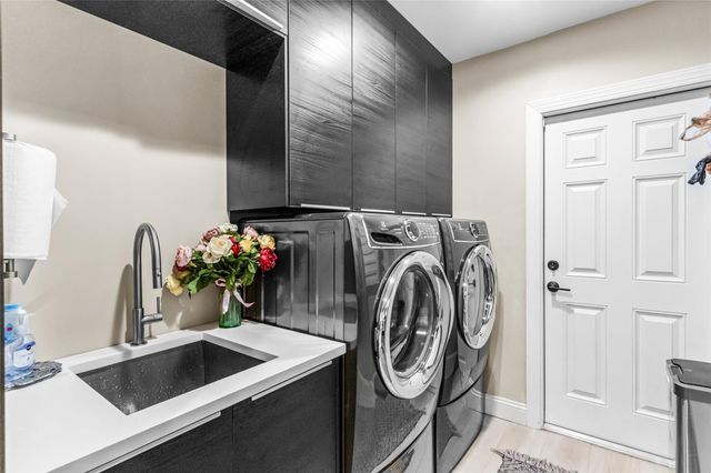 4421 NE 31st Avenue, Lighthouse Point, FL 33064