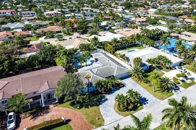4421 NE 31st Avenue, Lighthouse Point, FL 33064