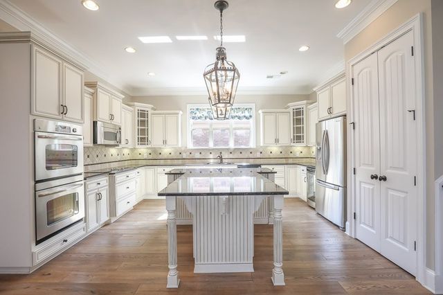 1676 Kelvington Blvd, Gallatin, TN 37066