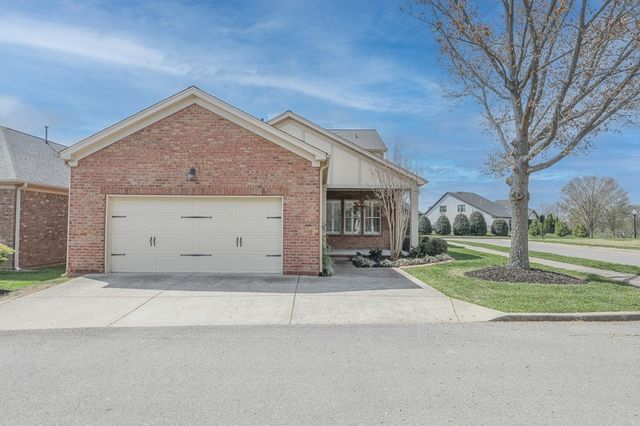 1676 Kelvington Blvd, Gallatin, TN 37066