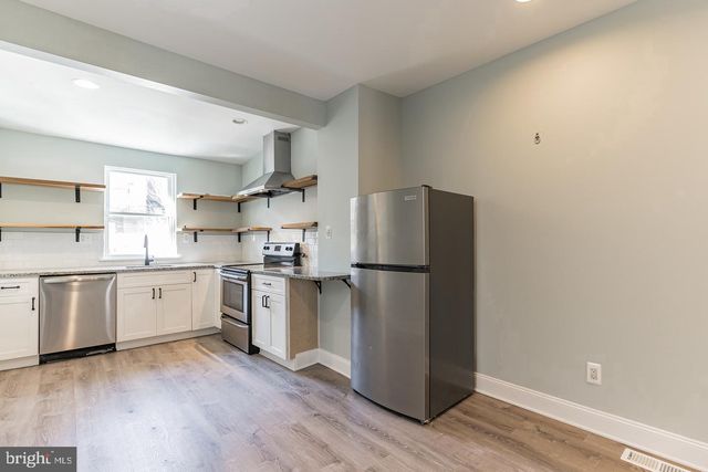 1912 FONTAIN ST, Philadelphia, PA 19121