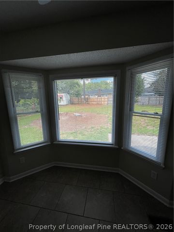 6717 Sandfield Court, Fayetteville, NC 28304