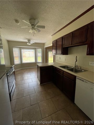 6717 Sandfield Court, Fayetteville, NC 28304