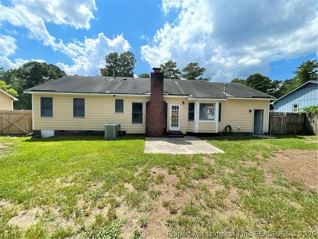 6717 Sandfield Court, Fayetteville, NC 28304