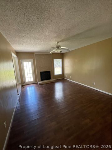 6717 Sandfield Court, Fayetteville, NC 28304