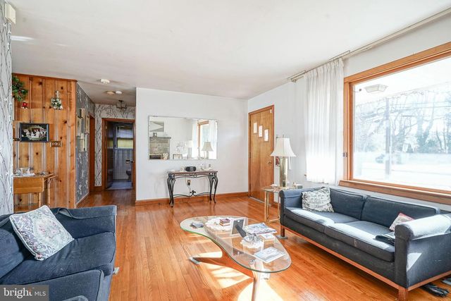 617 ELM AVE, Woodbury Heights, NJ 08097