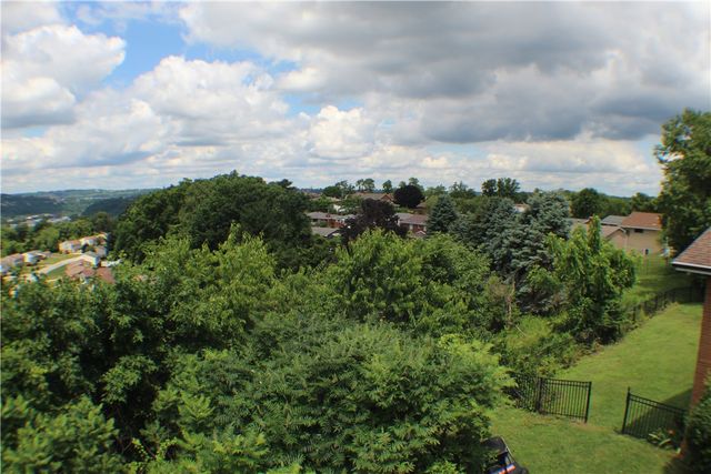 508 Beckman Dr, Mckeesport, PA 15132