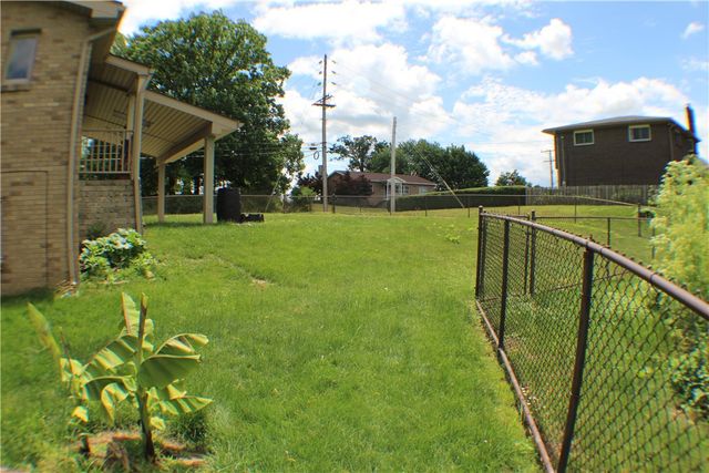 508 Beckman Dr, Mckeesport, PA 15132
