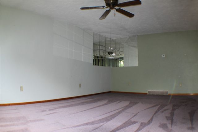 508 Beckman Dr, Mckeesport, PA 15132