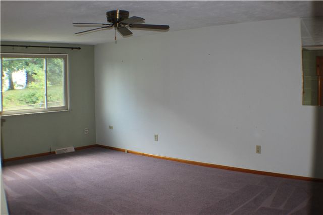508 Beckman Dr, Mckeesport, PA 15132