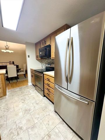 1100 Salem Street 36, Lynnfield, MA 01940