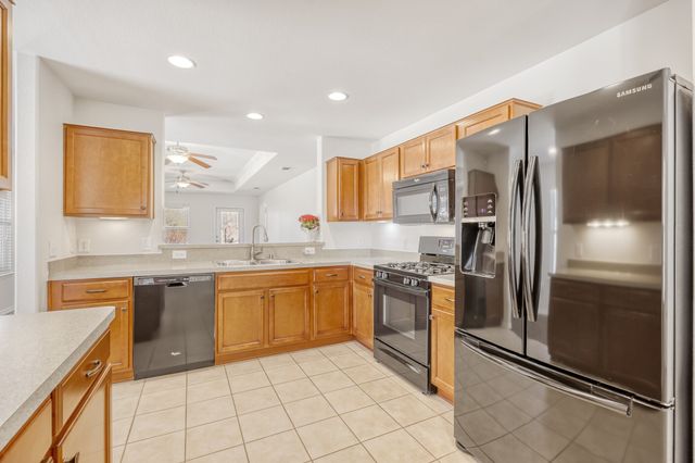 2462 Honeybee Lane, Frisco, TX 75036