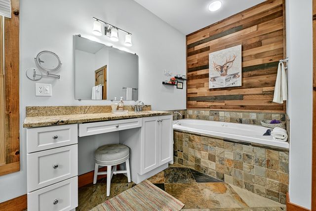 588 Blackberry Drive, Mineral Bluff, GA 30559