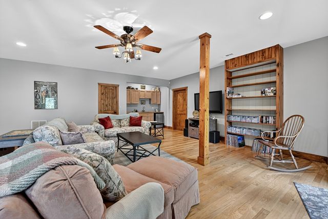 588 Blackberry Drive, Mineral Bluff, GA 30559