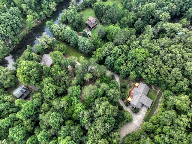 588 Blackberry Drive, Mineral Bluff, GA 30559