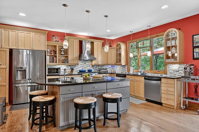 588 Blackberry Drive, Mineral Bluff, GA 30559