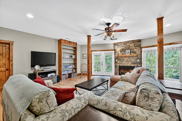 588 Blackberry Drive, Mineral Bluff, GA 30559