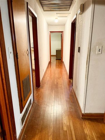 6211 Simsdale Street, Houston, TX 77087