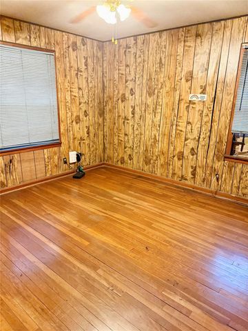 6211 Simsdale Street, Houston, TX 77087