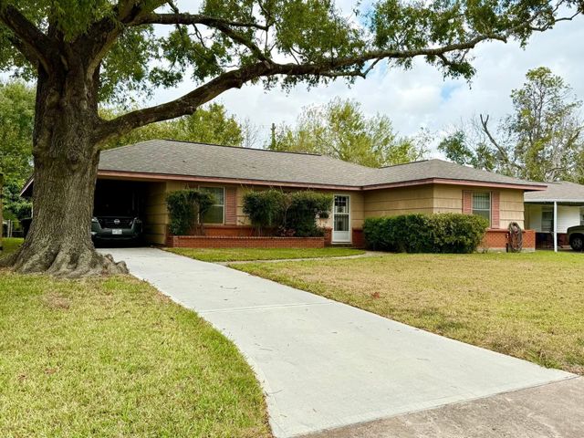 6211 Simsdale Street, Houston, TX 77087