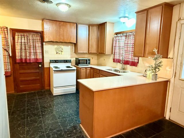 6211 Simsdale Street, Houston, TX 77087