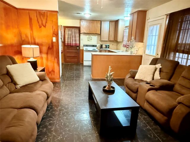 6211 Simsdale Street, Houston, TX 77087