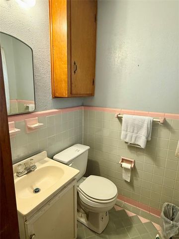 6211 Simsdale Street, Houston, TX 77087