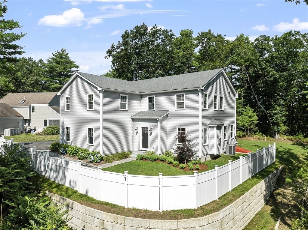 2142 Main Street, Concord, MA 01742
