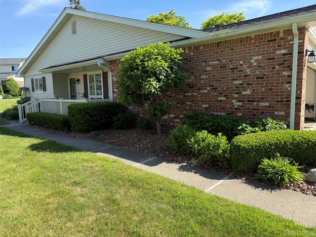 448 Ashley Drive, Grand Blanc, MI 48439