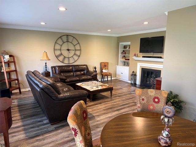 448 Ashley Drive, Grand Blanc, MI 48439