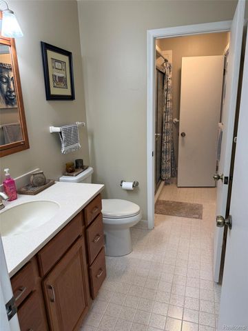 448 Ashley Drive, Grand Blanc, MI 48439