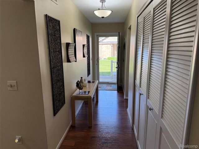 448 Ashley Drive, Grand Blanc, MI 48439