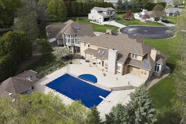 1000 Apache COURT, Fort Atkinson, WI 53538