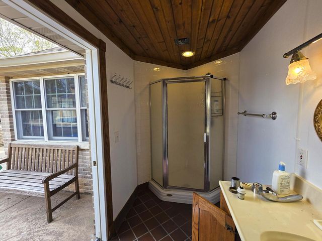 1000 Apache COURT, Fort Atkinson, WI 53538
