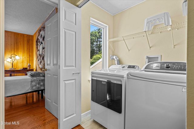 28 Cedar Court, Queensbury, NY 12804