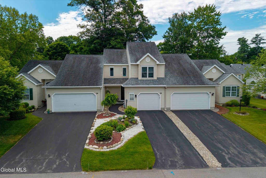 28 Cedar Court, Queensbury, NY 12804