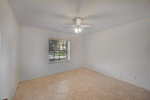 6523 Via Trento, Delray Beach, FL 33446